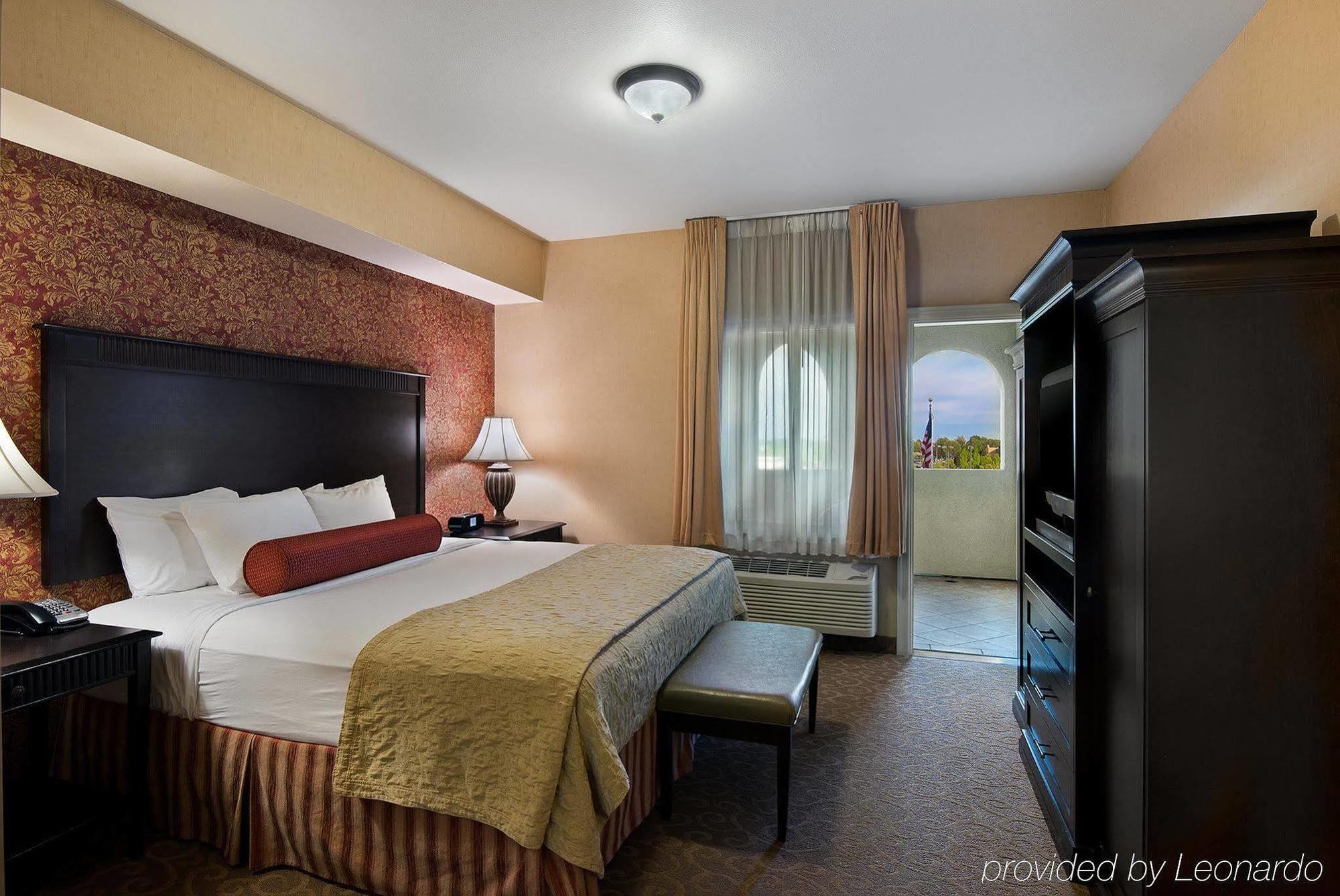 Oxford Suites Бойсе Экстерьер фото